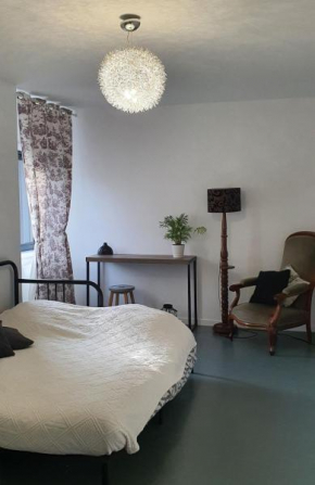 Chambre aux portes de Bordeaux